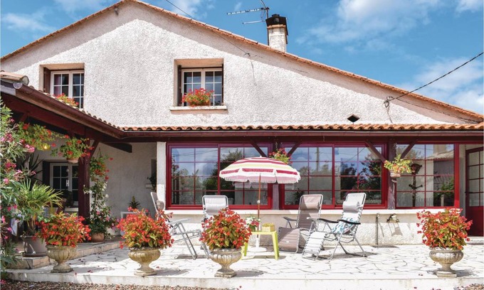 Massugas House | 205 m² House ∙ 2 bedrooms ∙ 4 guests