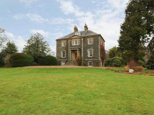 Gattonside House | 205 m² House ∙ 8 bedrooms ∙ 15 guests