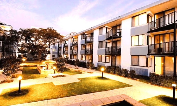 South Perth Apartment | 206 South Perth Secret Sanctuary 1BR &Parking