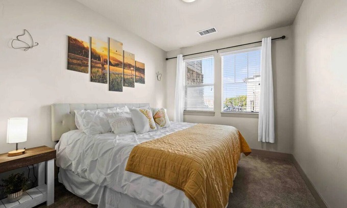 Salt Lake County Apartment | 207 Butterfly Bungalow with Laundry, Pool, Gym & Garage