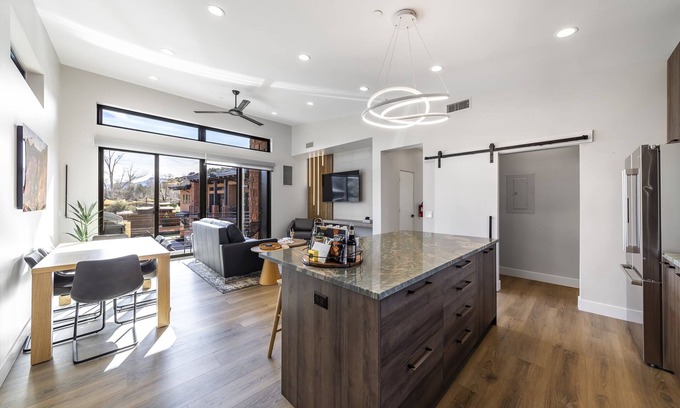 Zion National Park South Entrance Villa | 207 LaFave-Luxury Villa at Zion: Pine Creek
