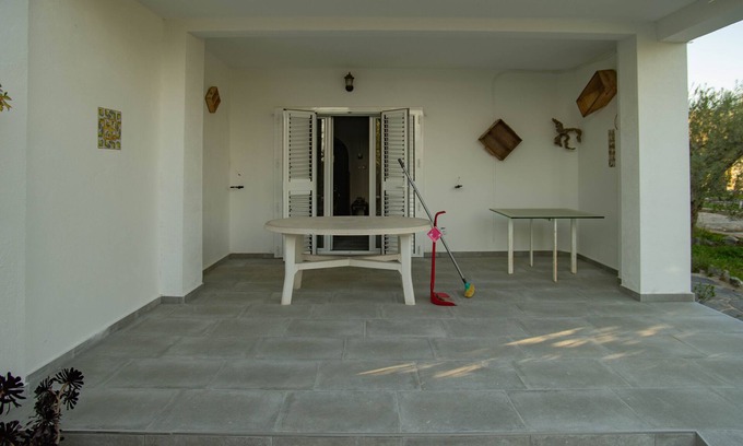 El Mas Bosca Apartment | 20m2 porch, 1000m garden, barbecue, parking, fenced and protected and WIFI.
