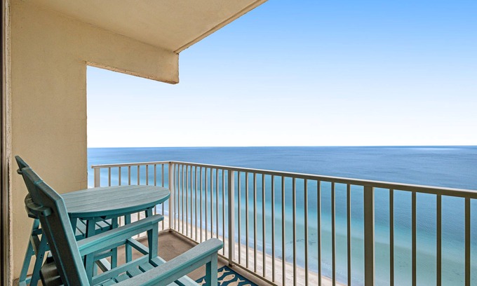 Panama City Beach House | 20th-floor oceanfront condo with pools, hot tubs, & amazing water view