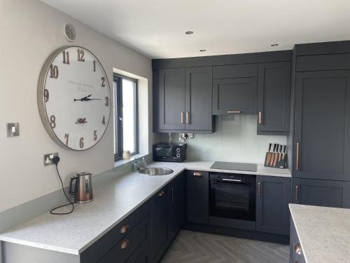 Shanavooneen House | 21 Victoria, Kilkee