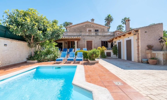 Palma de Mallorca Villa | 210 m² Villa ∙ 6 bedrooms ∙ 10 guests
