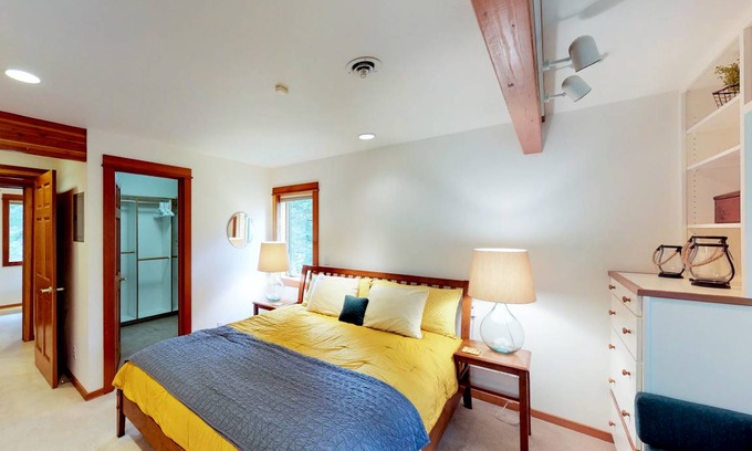 Alyeska House | 210 m² House ∙ 3 bedrooms ∙ 8 guests