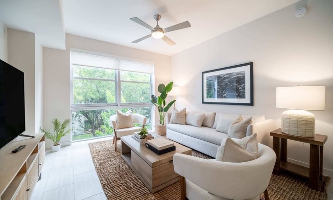 Glenvar Heights Apartment | #210 - Tucker Dadeland