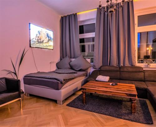 Innenstadt Apartment | #213 LUX-Room - Zentrum Neuss - Nähe Düsseldorf Messe mit Netflix & Prime