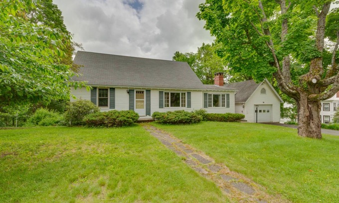 Farmington House | 213 m² House ∙ 3 bedrooms ∙ 6 guests
