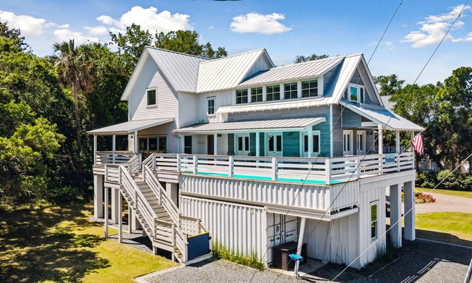 Folly Beach House | 213 W Indian - The Pool House - Central Location - Awesome Outdoor Space