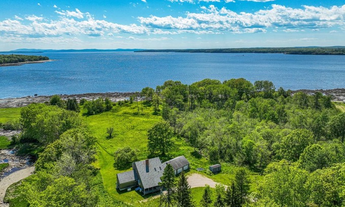 Penobscot House | 214 m² House ∙ 3 bedrooms ∙ 7 guests