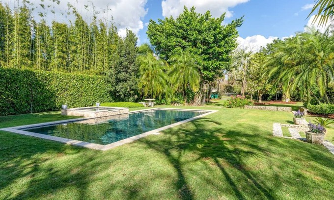 Homestead House | 214 m² House ∙ 4 bedrooms ∙ 10 guests