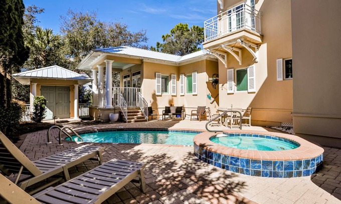 Sunnyside House | 217 m² House ∙ 4 bedrooms ∙ 12 guests
