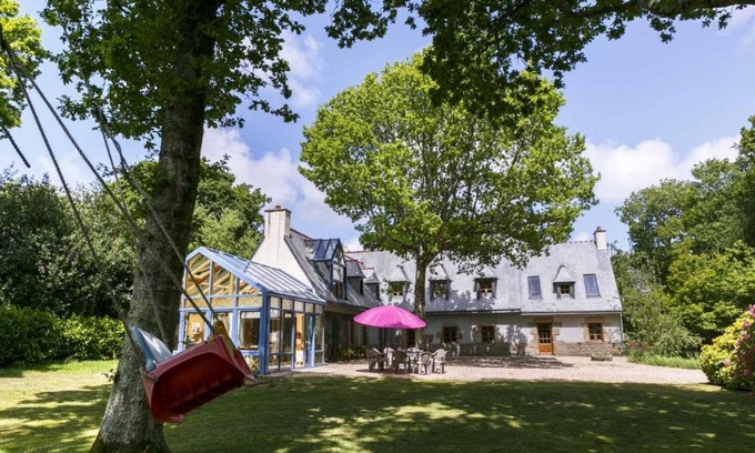 Louannec House | 219 m² Gîte ∙ 5 bedrooms ∙ 10 guests