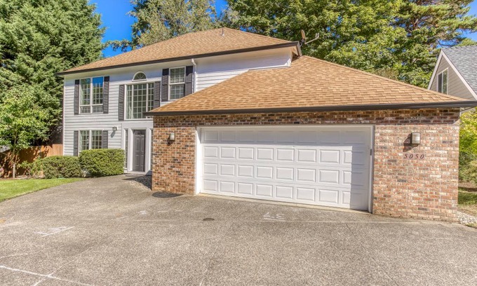Raleigh Hills House | 219 m² House ∙ 3 bedrooms ∙ 6 guests
