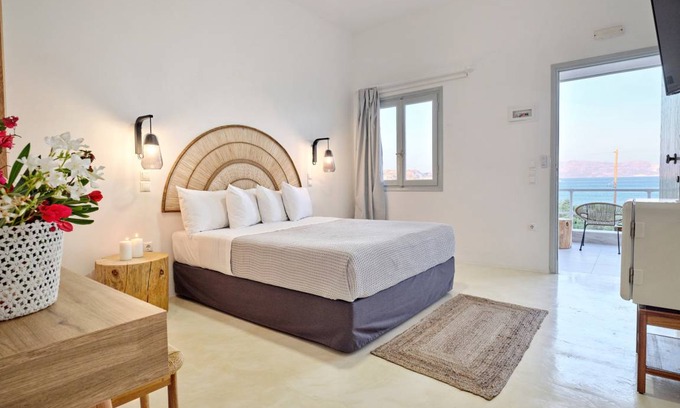 Kimolos Villa | 22 m² Villa ∙ 1 bedroom ∙ 2 guests