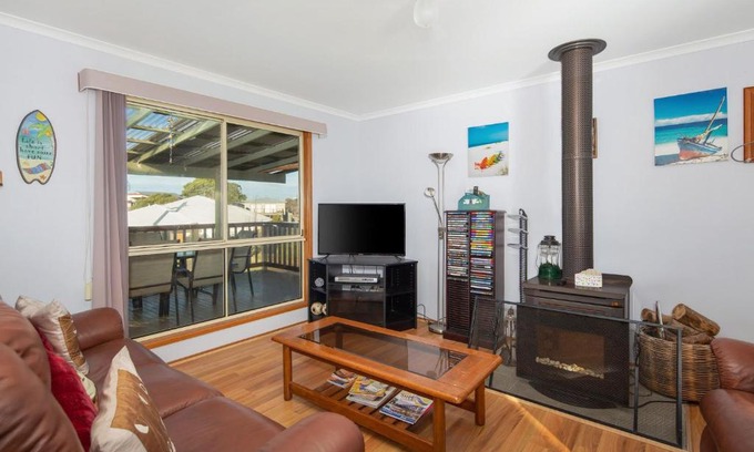 Sunset Strip House | 22 Panorama Avenue Sunset Strip