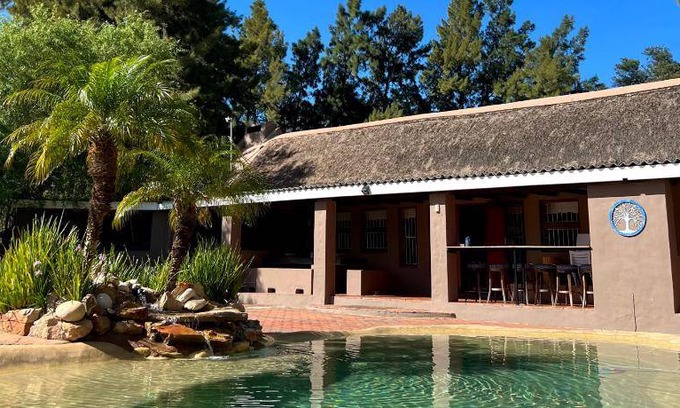Wolseley Apartment | 220 m² Apartment ∙ 5 bedrooms ∙ 15 guests