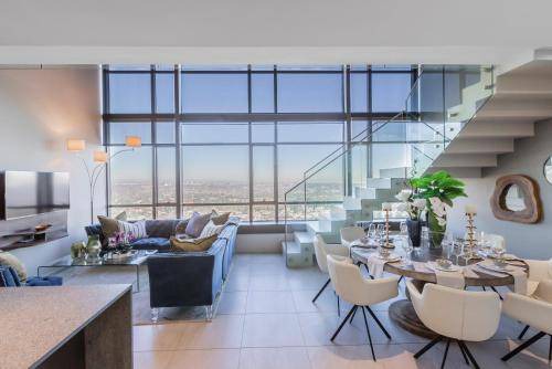 Greater Johannesburg Metropolitan Area Apartment | 220 m² Apartment ∙ 4 bedrooms ∙ 8 guests