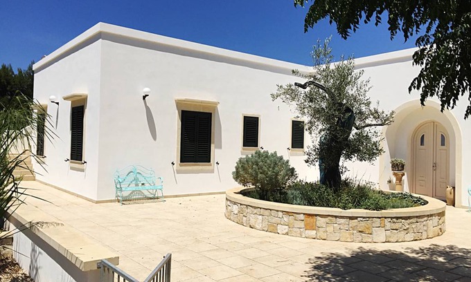 Alezio Bed & Breakfast | 220 m² Bed and breakfast ∙ 3 bedrooms ∙ 4 guests