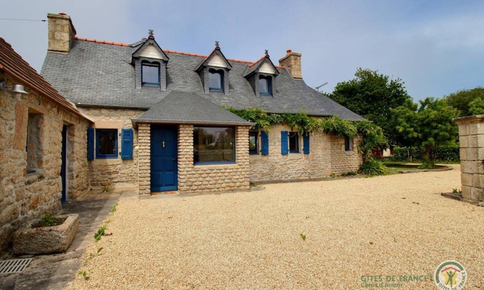 Lannion House | 220 m² Gîte ∙ 5 bedrooms ∙ 8 guests
