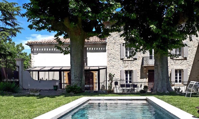 Pomas House | 220 m² Gîte ∙ 5 bedrooms ∙ 8 guests