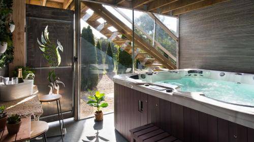 Hepburn House | 220 m² House ∙ 4 bedrooms ∙ 8 guests