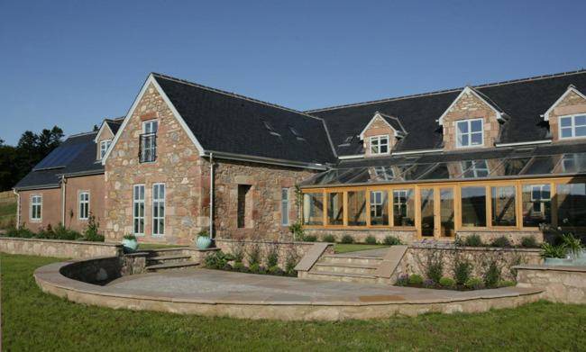 Munlochy House | 220 m² House ∙ 9 bedrooms ∙ 16 guests