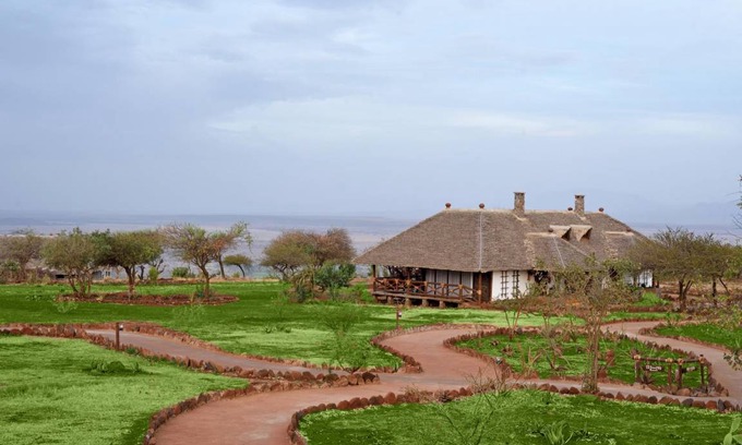 Mto wa Mbu Cabin | 220 m² Lodge ∙ 2 bedrooms ∙ 127 guests