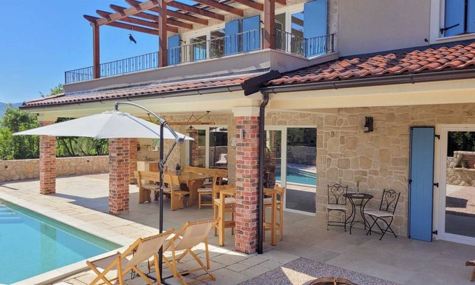 Milohnici Villa | 220 m² Villa ∙ 4 bedrooms ∙ 8 guests