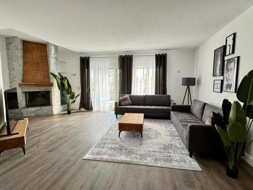 Friedrichsfeld Apartment | 220 qm Penthouse Wohnung mit Fahrstuhl - ohne SPA