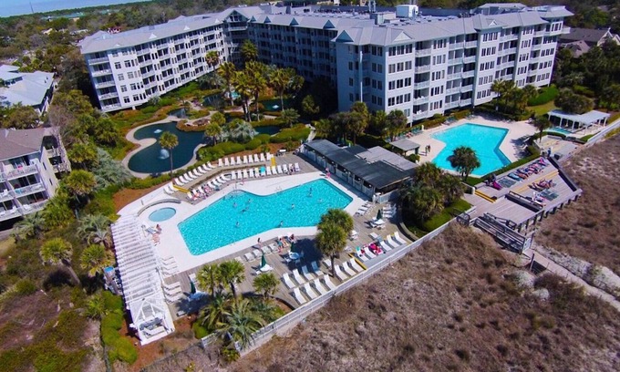 Hilton Head Island Condo | 2201 SeaCrest Renovated 1 bedroom with space and function of 2 bedroom. Sleeps 6