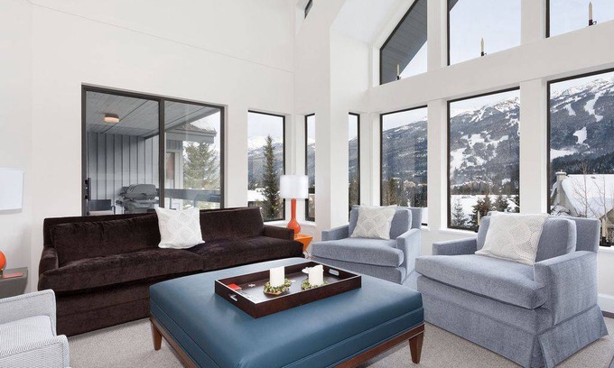 Blueberry Hill Condo | 223 m² Condo ∙ 4 bedrooms ∙ 10 guests