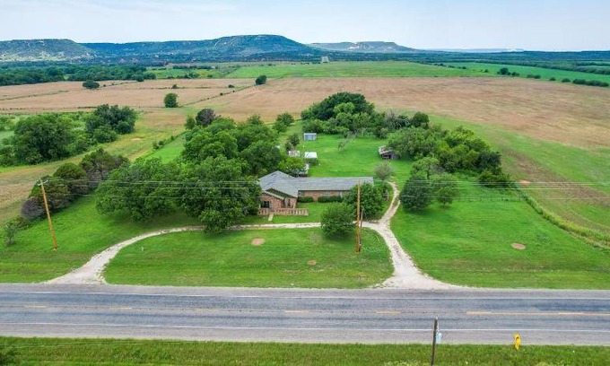Abilene House | 223 m² House ∙ 3 bedrooms ∙ 10 guests
