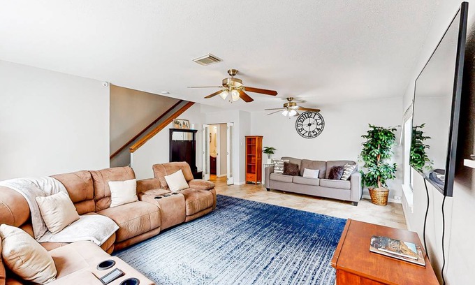 San Antonio House | 223 m² House ∙ 4 bedrooms ∙ 8 guests