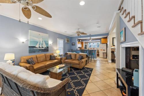 Wildwood House | 225 E Garfield Ave