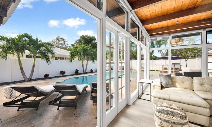 Lighthouse Point House | 2260 Managed By Brampton Park