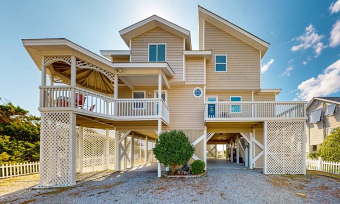 Caswell Beach House | 227 m² House ∙ 6 bedrooms ∙ 16 guests