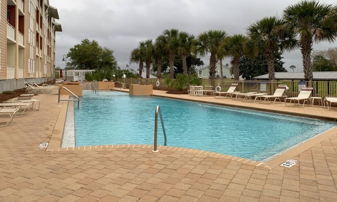 Waterside Village House | 227 m² House ∙ 4 bedrooms ∙ 12 guests