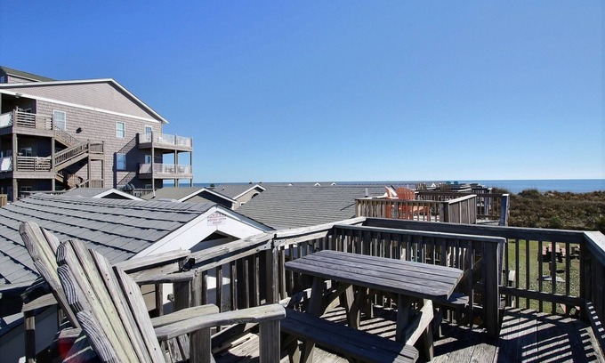 Hatteras Condo | 23 The Lighthouse 1 Bedroom Condo by RedAwning