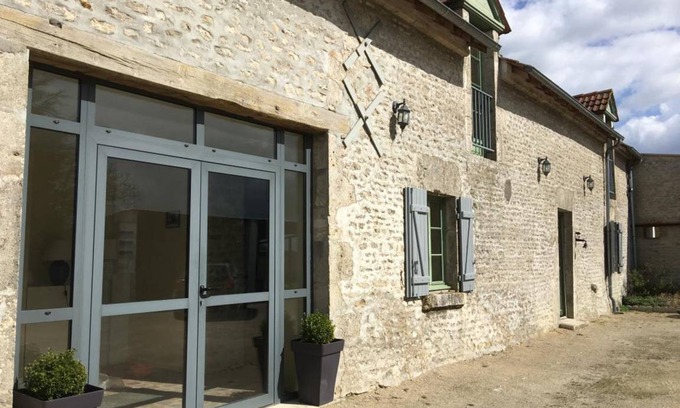 Prenouvellon Cottage | 230 m² Cabin ∙ 5 bedrooms ∙ 12 guests
