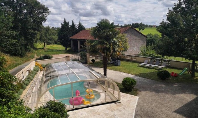 Mirandol-Bourgnounac House | 230 m² Gîte ∙ 4 bedrooms ∙ 9 guests