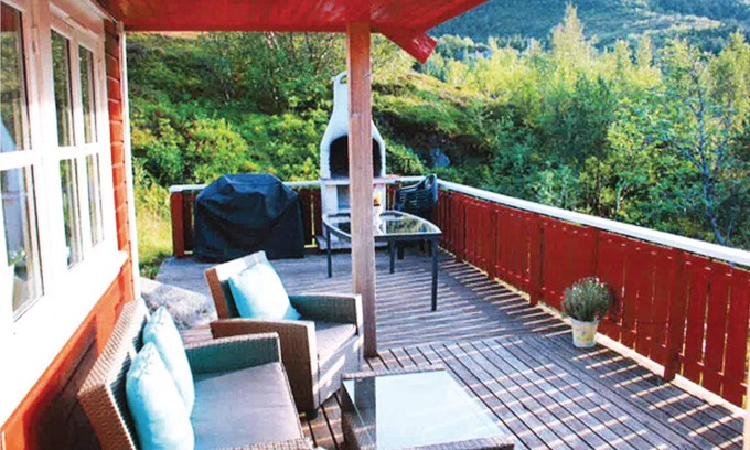Svolvaer House | 230 m² House ∙ 4 bedrooms ∙ 8 guests