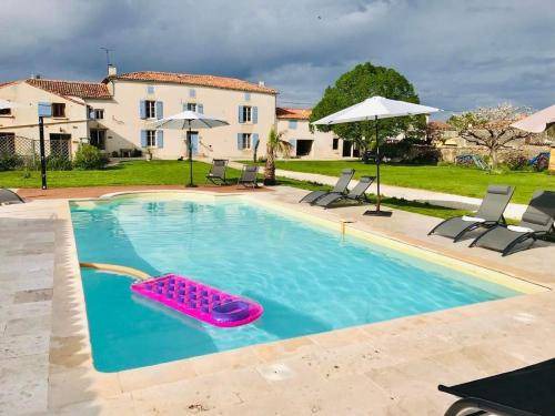 Vergne House | 230 m² House ∙ 6 bedrooms ∙ 12 guests
