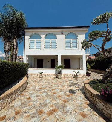 San Leone Villa | 230 m² Villa ∙ 2 bedrooms ∙ 5 guests
