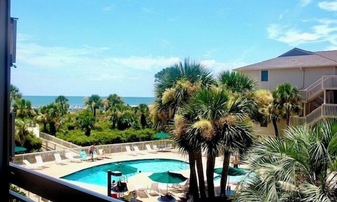 North Forest Beach Condo | #232 Breakers Beautiful Beach Front. Best location on Hilton Head! King Bed!