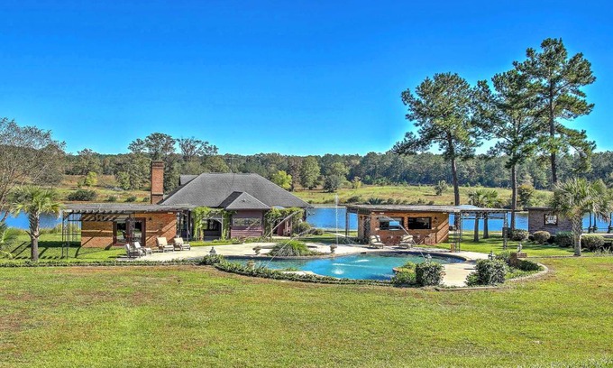 Ridgeway Cottage | 232 m² Cabin ∙ 2 bedrooms ∙ 5 guests