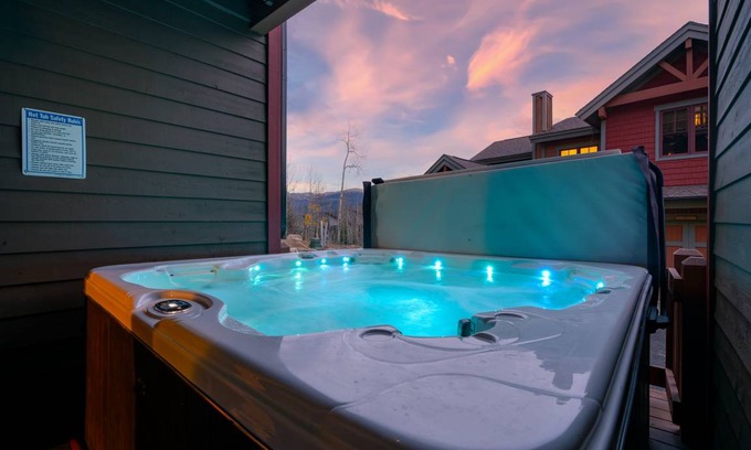 Bear Crossing House | 232 m² House ∙ 3 bedrooms ∙ 11 guests