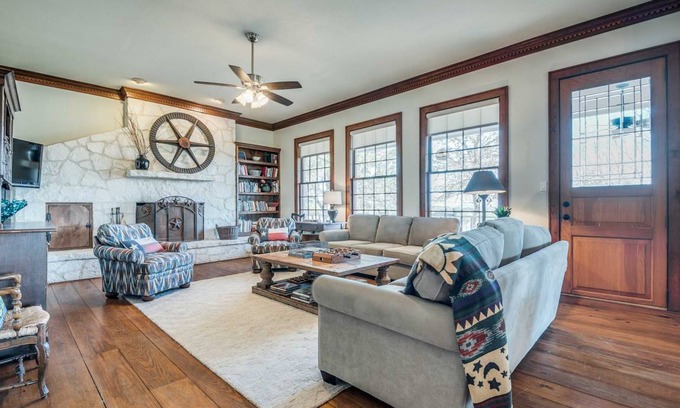 Boerne House | 232 m² House ∙ 4 bedrooms ∙ 8 guests
