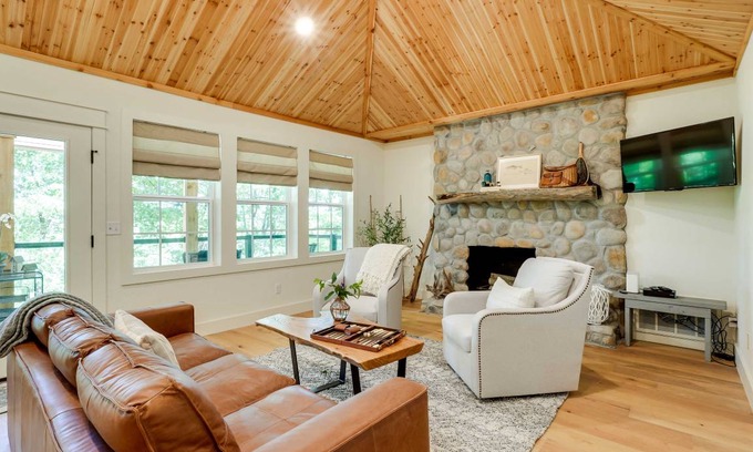 Beaver Shores House | 232 m² House ∙ 4 bedrooms ∙ 12 guests